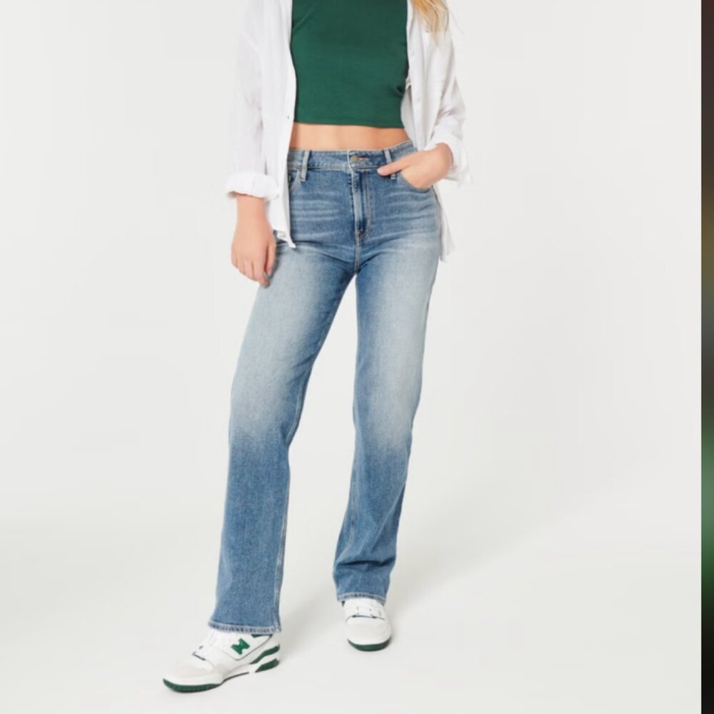 Hollister Ultra High Rise Medium Wash Stretch Straight Leg Dad Jeans Size 3R